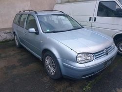 Blau Gebraucht 2003 VW Golf IV Kombi | 800 € (Superpreis)