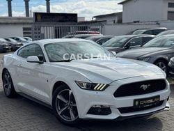 Weiß Gebraucht 2016 Ford Mustang Coupé | 22.998 €
