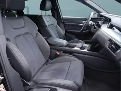 Schwarz Gebraucht 2024 Audi e-tron SUV | 53.299 €