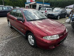 Rot Gebraucht 1997 Mitsubishi Carisma Limousine | 850 € (Guter Preis)