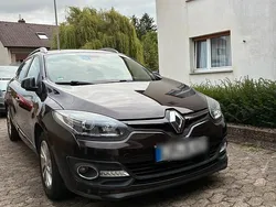 Braun Gebraucht 2016 Renault Mégane III LIMITED Kombi | 8.799 € (Teuer)