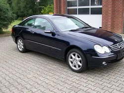 Blau Gebraucht 2002 Mercedes CLK320 Elegance Coupé | 6.990 € (Etwas zu teuer)