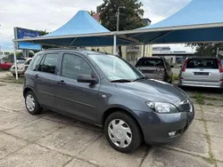 Grau Gebraucht 2004 Mazda 2 Active Limousine | 1.599 € (Fairer Preis)