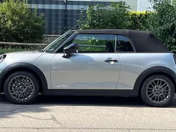 Silber Gebraucht 2025 Mini Cooper Cabriolet Classic Cabrio | 32.800 € (Guter Preis)