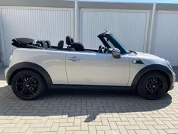 Silber Gebraucht 2012 Mini Cooper Kleinwagen | 10.987 €