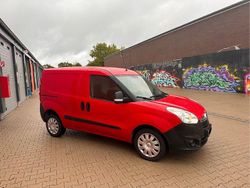 Rot Gebraucht 2012 Opel Combo Van / Kleinbus | 5.299 € (Guter Preis)