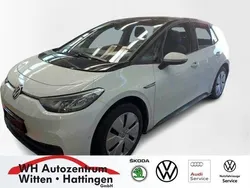 Gletscherweiß metallic Gebraucht 2023 VW ID.3 Pro Performance Kleinwagen | 27.868 € (Fairer Preis)