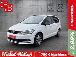 Weiss Gebraucht 2024 VW Touran Pro Van / Kleinbus | 35.450 € (Fairer Preis)