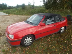 Rot Gebraucht 1993 Opel Kadett Cabrio | 1.750 €