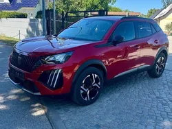 Rot Gebraucht 2024 Peugeot 2008 Allure SUV | 19.950 € (Superpreis)