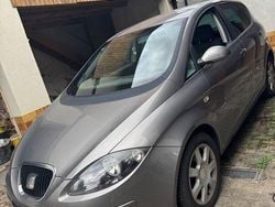 Grau Gebraucht 2005 Seat Altea Van / Kleinbus | 1.900 € (Guter Preis)