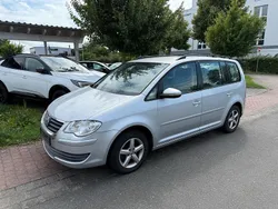 Silber Gebraucht 2010 VW Touran Trendline Van / Kleinbus | 2.900 € (Superpreis)