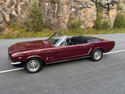 Rot Gebraucht 1965 Ford Mustang Cabrio | 19.000 €