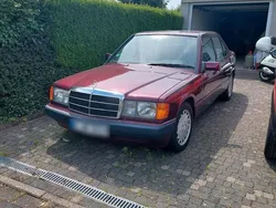 Rot Gebraucht 1992 Mercedes 190 Avantgarde Limousine | 16.550 €
