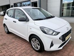 Weiß Gebraucht 2021 Hyundai i10 Kleinwagen | 8.999 € (Guter Preis)