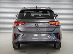 Indiumgrau metallic (x3) indiumgrau metallic (x3) Neu 2025 VW T-Roc R-line SUV | 37.164 € (Guter Preis)