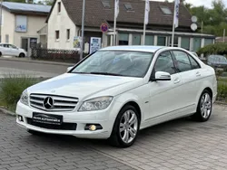 Weiß Gebraucht 2009 Mercedes C180 Limousine | 7.650 € (Fairer Preis)