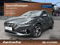 Grau Neu 2024 Hyundai i30 Select Limousine | 21.950 € (Guter Preis)