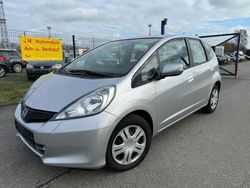 Silber Gebraucht 2015 Honda Jazz Exclusive Kleinwagen | 8.990 € (Fairer Preis)
