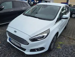 Weiß Gebraucht 2019 Ford S-MAX Titanium Van / Kleinbus | 17.000 € (Superpreis)