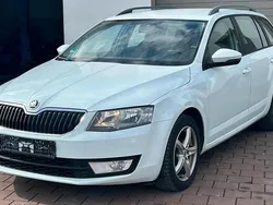 Weiß Gebraucht 2015 Skoda Octavia Joy Kombi | 8.290 € (Etwas zu teuer)