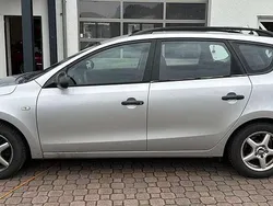 Continental silver Gebraucht 2010 Hyundai i30 Edition Kombi | 2.800 € (Guter Preis)