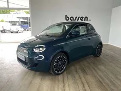 Grün Gebraucht 2023 Fiat 500e La Prima Cabrio | 28.649 € (Teuer)