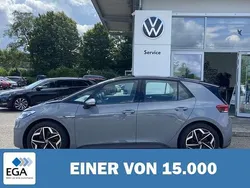 Grau Gebraucht 2021 VW ID.3 Pro Kleinwagen | 25.400 € (Etwas zu teuer)