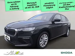 Schwarzmagic perleffekt Gebraucht 2024 Skoda Scala Selection Kleinwagen | 22.410 € (Fairer Preis)