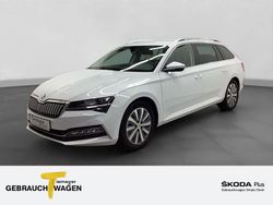 Weiß Gebraucht 2021 Skoda Superb Style Kombi | 21.550 € (Guter Preis)