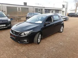 Schwarz Gebraucht 2021 Peugeot 308 Allure Limousine | 16.990 € (Superpreis)