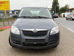 Grau Gebraucht 2009 Skoda Fabia Classic Kleinwagen | 3.699 € (Fairer Preis)