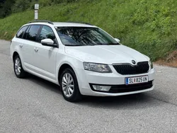 Weiß Gebraucht 2013 Skoda Octavia Ambition Kombi | 6.900 € (Teuer)