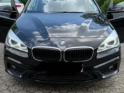 Schwarz Gebraucht 2016 BMW 218 Van / Kleinbus | 5.600 € (Superpreis)