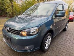 Grün Gebraucht 2015 VW Caddy Trendline Van / Kleinbus | 9.900 € (Guter Preis)