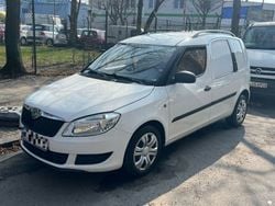 Weiß Gebraucht 2010 Skoda Roomster Van / Kleinbus | 2.999 € (Fairer Preis)