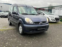 Blau Gebraucht 2004 Renault Kangoo Privilege Van / Kleinbus | 4.900 € (Teuer)