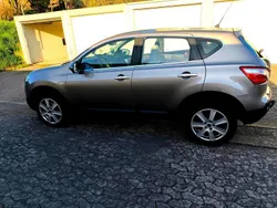 Braun Gebraucht 2012 Nissan Qashqai SUV | 9.200 € (Fairer Preis)