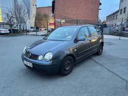 Grau Gebraucht 2003 VW Polo Comfortline Limousine | 1.090 € (Guter Preis)
