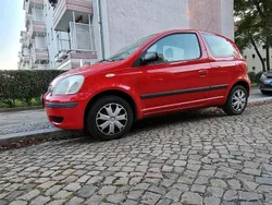 Rot Gebraucht 2003 Toyota Yaris Kleinwagen | 1.800 € (Fairer Preis)