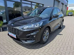 Obsidianschwarz metallic Gebraucht 2023 Ford Kuga ST-Line X SUV | 25.950 € (Guter Preis)