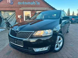 Schwarz Gebraucht 2014 Skoda Rapid Ambition Kombi | 7.300 € (Fairer Preis)