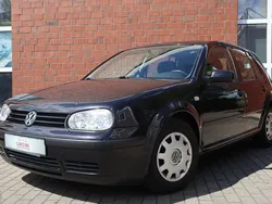 Schwarz Gebraucht 1999 VW Golf IV Trendline Kleinwagen | 990 € (Superpreis)