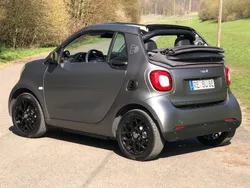 Grau Gebraucht 2017 Smart ForTwo Electric Drive Cabrio | 11.900 €