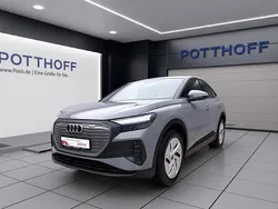 Grau Gebraucht 2022 Audi Q4 Sportback e-tron Comfort SUV | 27.950 € (Superpreis)