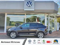Deep black perleffekt (schwarz) Gebraucht 2024 VW Taigo Life SUV | 25.990 € (Etwas zu teuer)