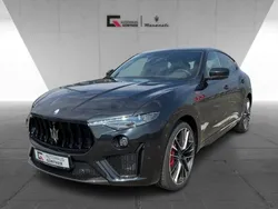Nero ribelle (micalackierung) (schwarz) Gebraucht 2023 Maserati Levante SUV | 114.899 €