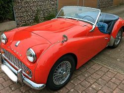 Rot Gebraucht 1961 Triumph TR3 Cabrio | 22.000 €