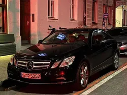 Schwarz Gebraucht 2009 Mercedes E500 Elegance Coupé | 14.500 € (Fairer Preis)