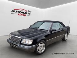 Schwarz Gebraucht 1995 Mercedes E200 Cabrio | 19.790 €